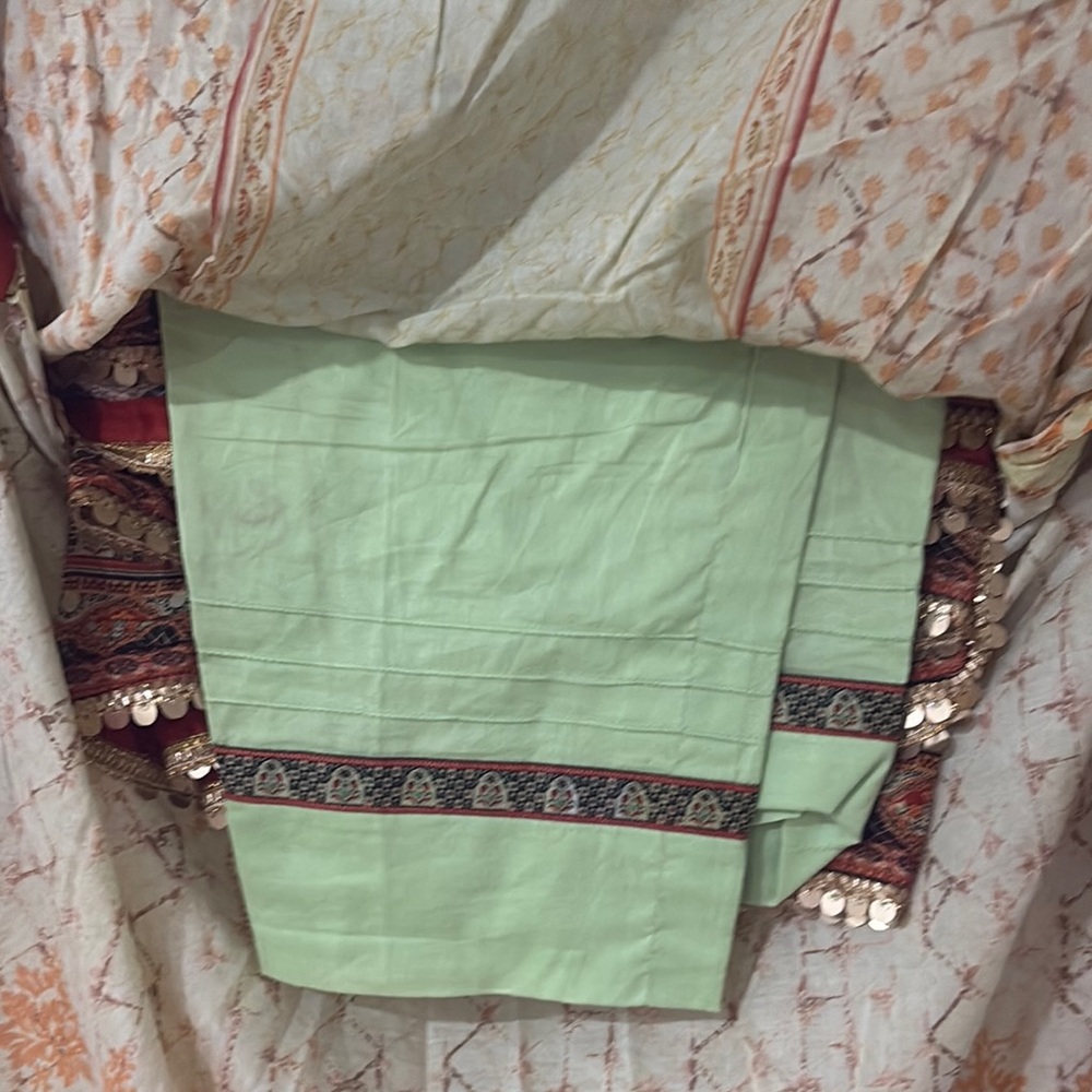 Indian Pakistani 3 pc suit size L - Picture 6 of 7